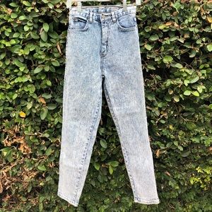 VINTAGE high-waisted acid wash jeans